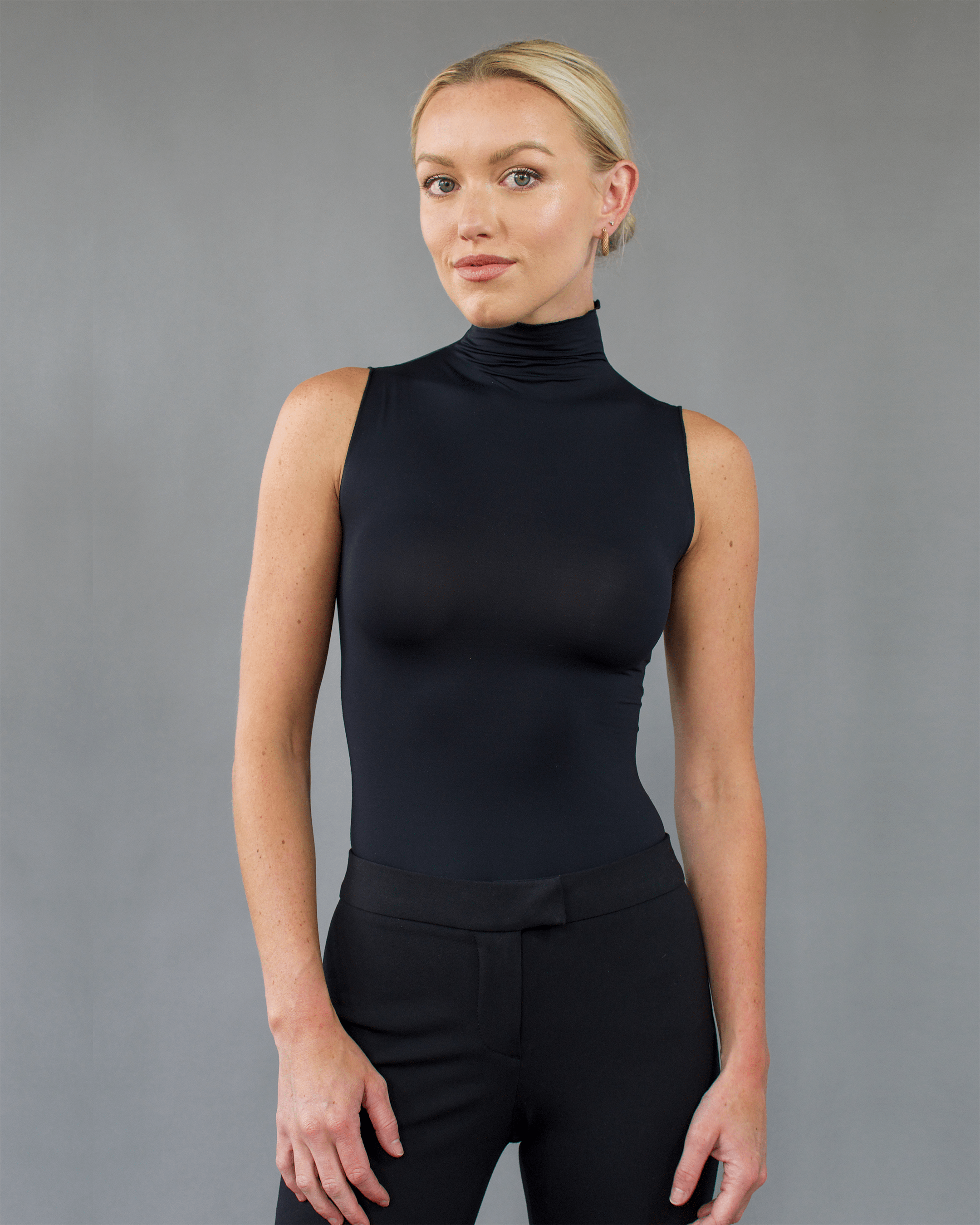 Black turtleneck tank clearance top