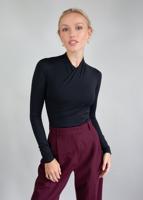 silhouette wrap top black