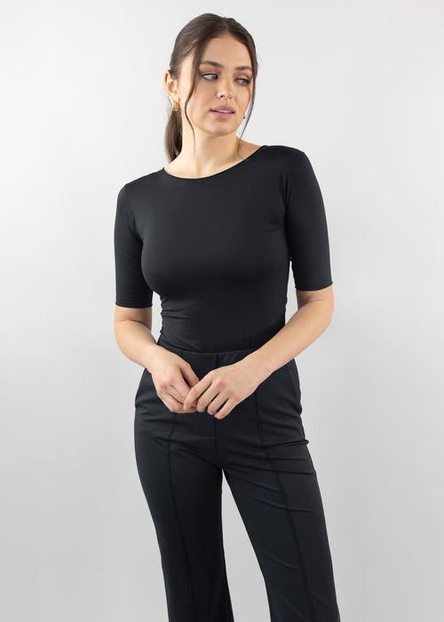 short sleeve reversible scoop black