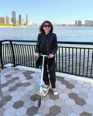 Daphne Liu on scooter